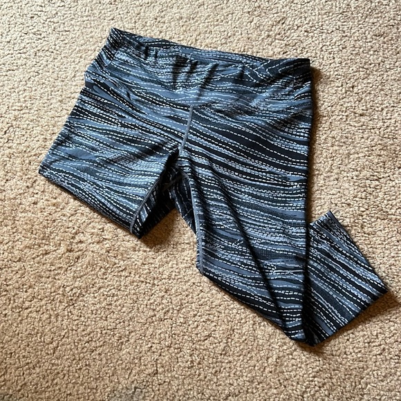 athleta short capri leggings - Picture 1 of 7